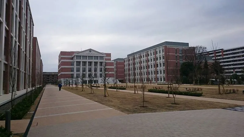 杏林大学