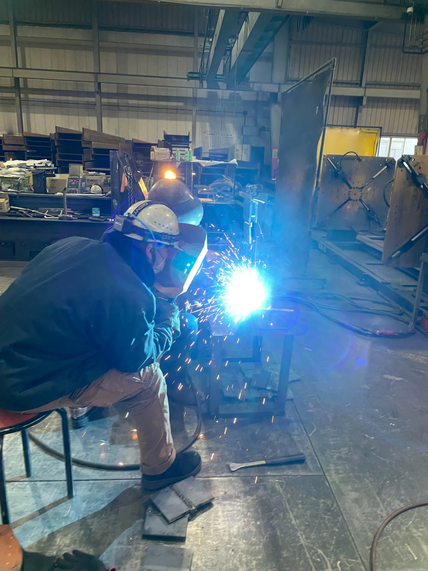 製造スタッフ(組立・溶接・ロボット溶接) 未経験者も大歓迎!